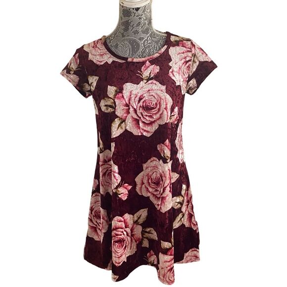 Vintage Dresses & Skirts - Vintage Y2K TMG New York Crushed Velvet Floral Dress